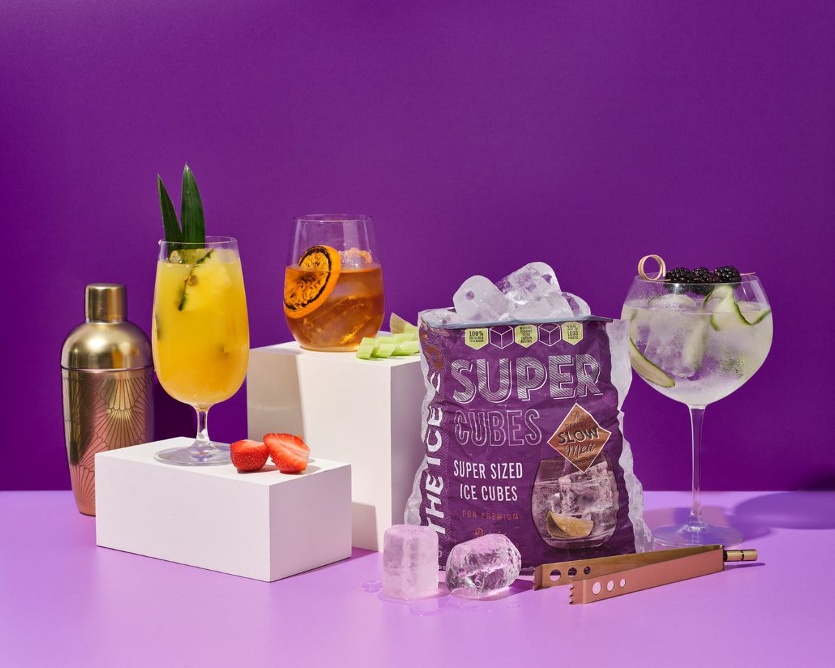 Sundays are for relaxing and resetting before the week ahead and one of the best ways to do that is with an ice col drink in hand.

#supercubes #theiceco #cocktails #recipes #drinksrecipes