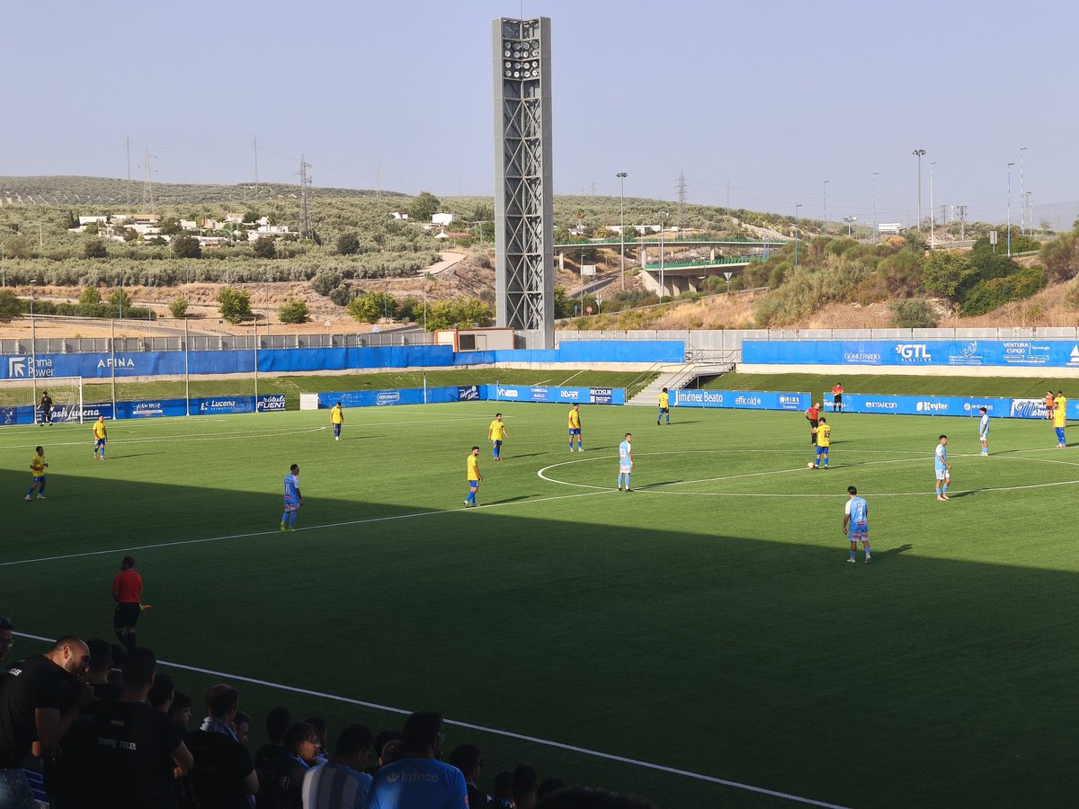 Tarde de fútb⚽l en Lucena!!
 *Tercera Rfef_Grupo_X*🇳🇬
⚪🔵 @ciudaddeLucena
🟡🔵 <a href="/conilcfoficial/">Conil C.F.</a>
🏟Ciudad de Lucena
⏰18.00
📆Domingo 21 Septiembre