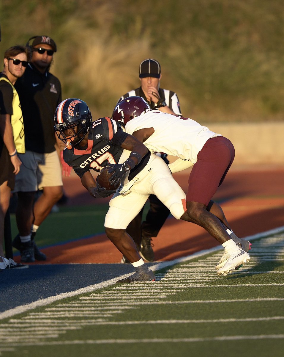 JUCO Football Frenzy (@jucoffrenzy) on Twitter photo 2026 (Citrus JC) JUCO WR <a href="/SlideonemL/">Lorenza “Lo” Simmons III 🥷🏿💚</a> had 9 catches for 128 yds & 2 TDS against Mt.Sac JC 2026 (Citrus JC) JUCO WR <a href="/SlideonemL/">Lorenza “Lo” Simmons III 🥷🏿💚</a> had 9 catches for 128 yds & 2 TDS against Mt.Sac JC