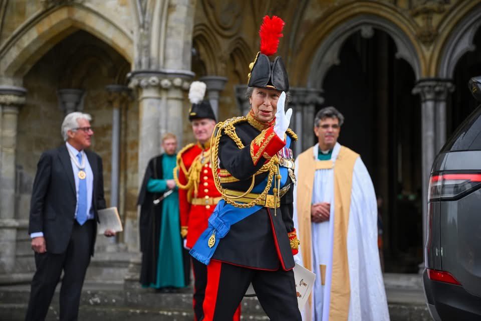 The Army in London tweet media