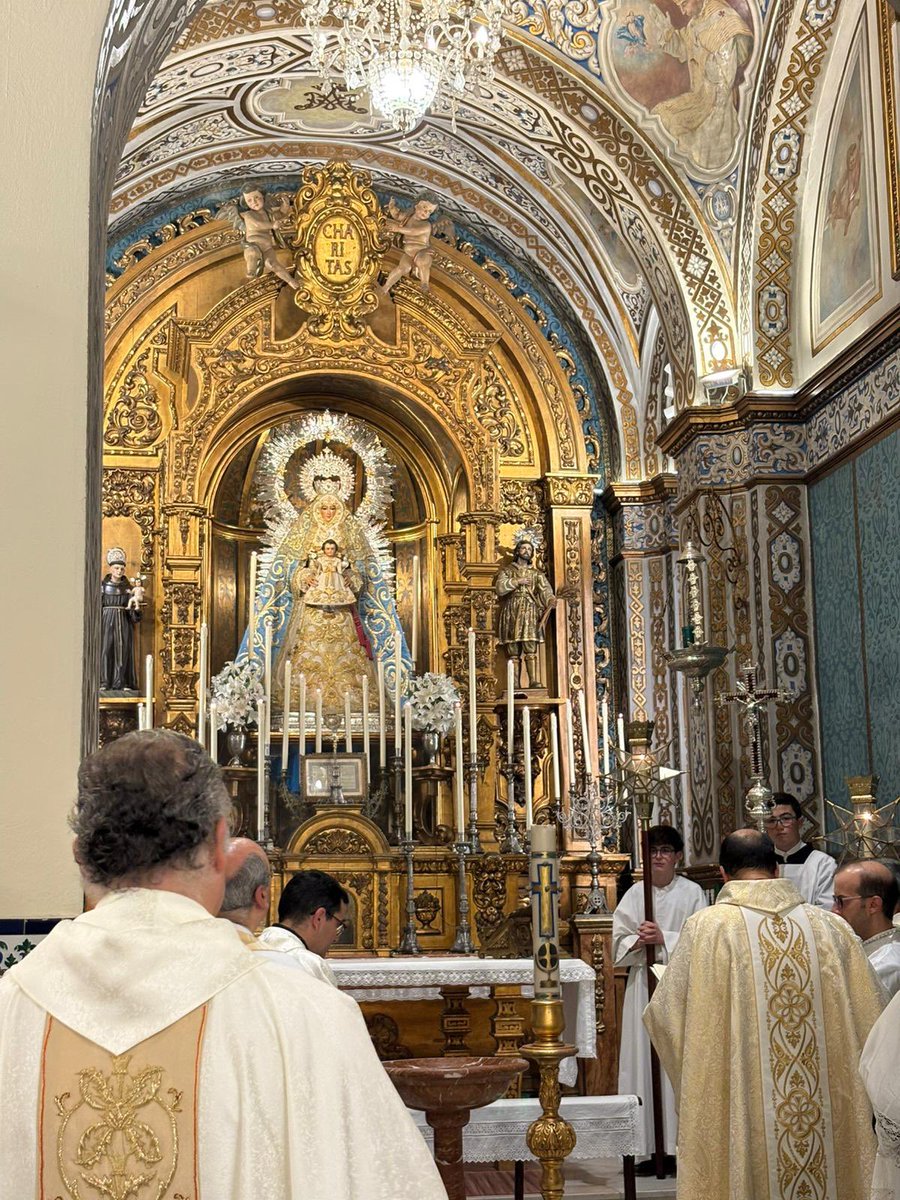 • Santa Misa de Toma de Posesión de D. Álvaro Montilla como nuevo párroco de San Sebastián •
.
.
.
#SiempreUnidos
#SanSebastián