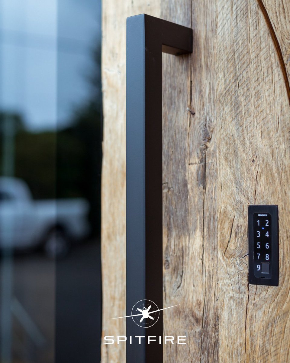 SpitfireDoors's tweet image. Make a powerful first impression with the Spitfire S-400 Series — timber doors crafted to impress and built to perform.
Ready to transform your entrance?

#SpitfireDoors #S400Series #LuxuryDoors #SmartLiving #HomeDesign