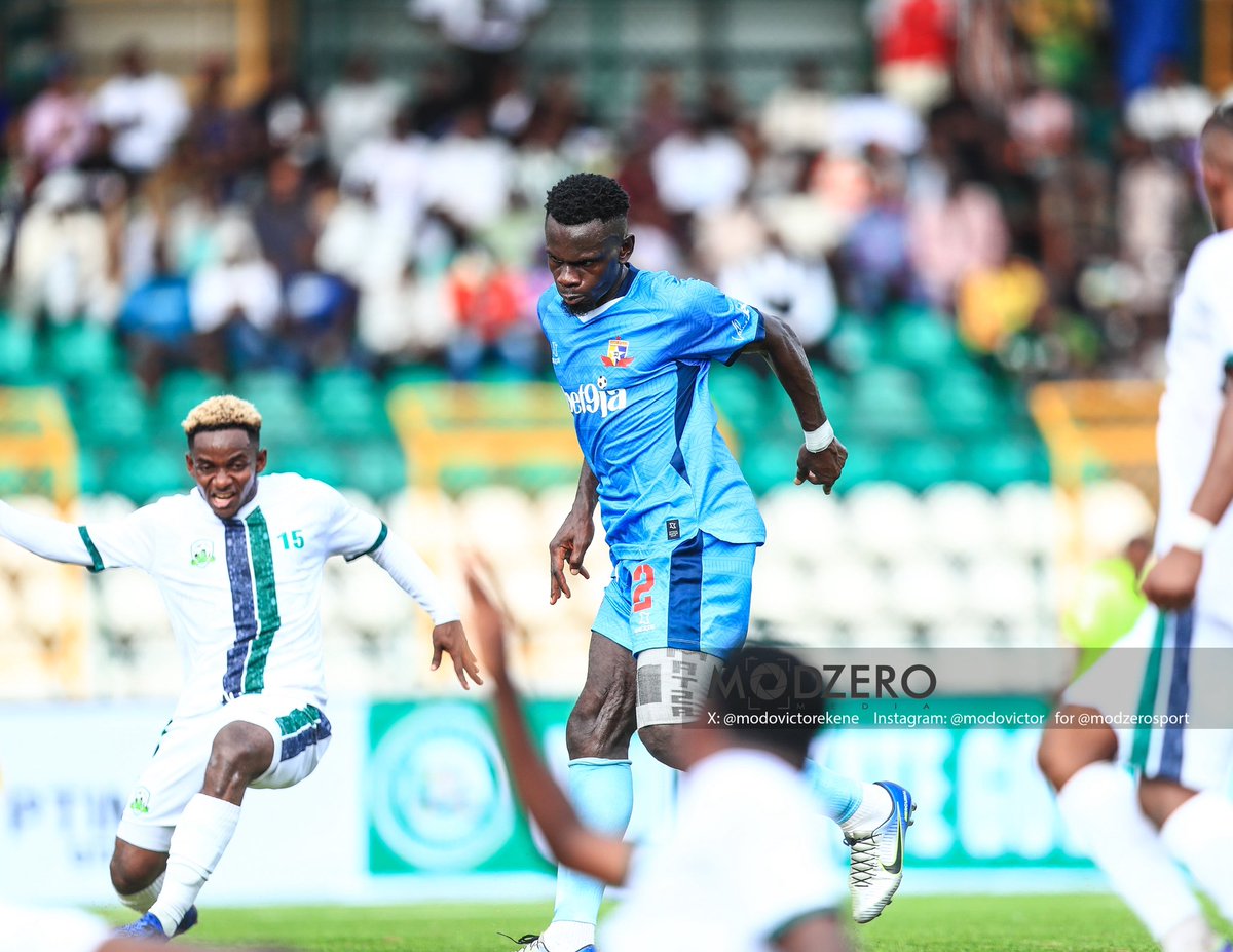 Modzerosport's tweet image. Goalllll

Live

Remo 2-0 US Zilimadjou 

Ebuka Anthony 

@RemoStarsSC vs US Zilimadjou in @CAF_Online @CAFCLCC qualifying round 

Photo: @modovictorekene for @Modzerosport 

Cc @CAF_Media