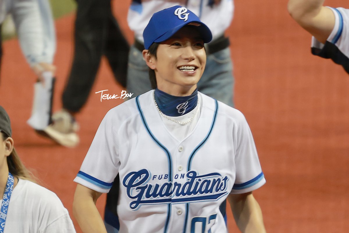 250921 Fubon Guardians 主題日 IN TAIPEI DOME HQ

⚾️ 

#이특 #LEETEUK 
#イトゥク #利特 
#슈퍼주니어 #SUPERJUNIOR
<a href="/special1004/">Lee Teuk</a>