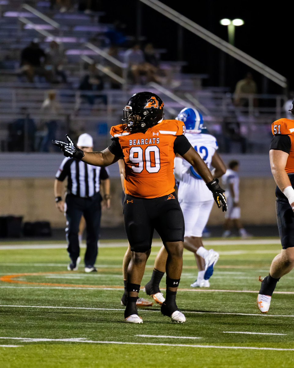 DaCheatCode08's tweet image. Last week stats‼️
1 sack 
6 tackles 
2 tfls  
Vs birdville (played 1 half)

hudl.com/v/2SjXy5

@JGonzalesJr10 @Marchen44 @TFloss32 @SWiltfong_  @Jason_Howell @dctf @On3sports @247Sports @Rivals @gabrieldbrooks @StephConn5 @adamgorney @TheUCReport @samspiegs @MikeRoach247…