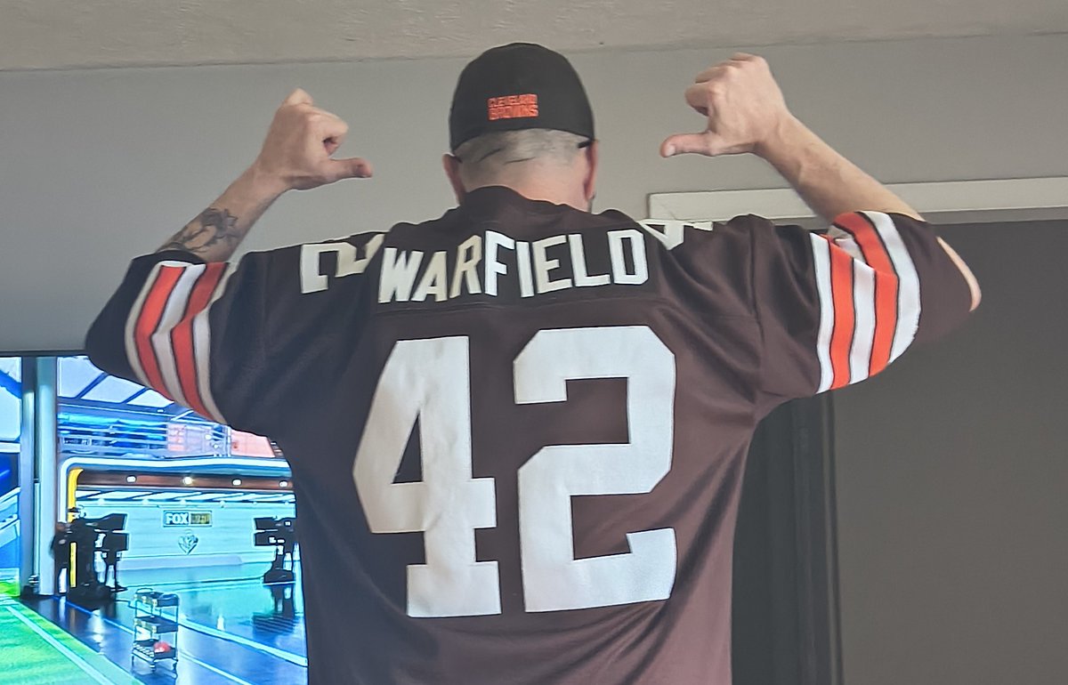 Go browns #DawgPound <a href="/Browns/">Cleveland Browns</a>