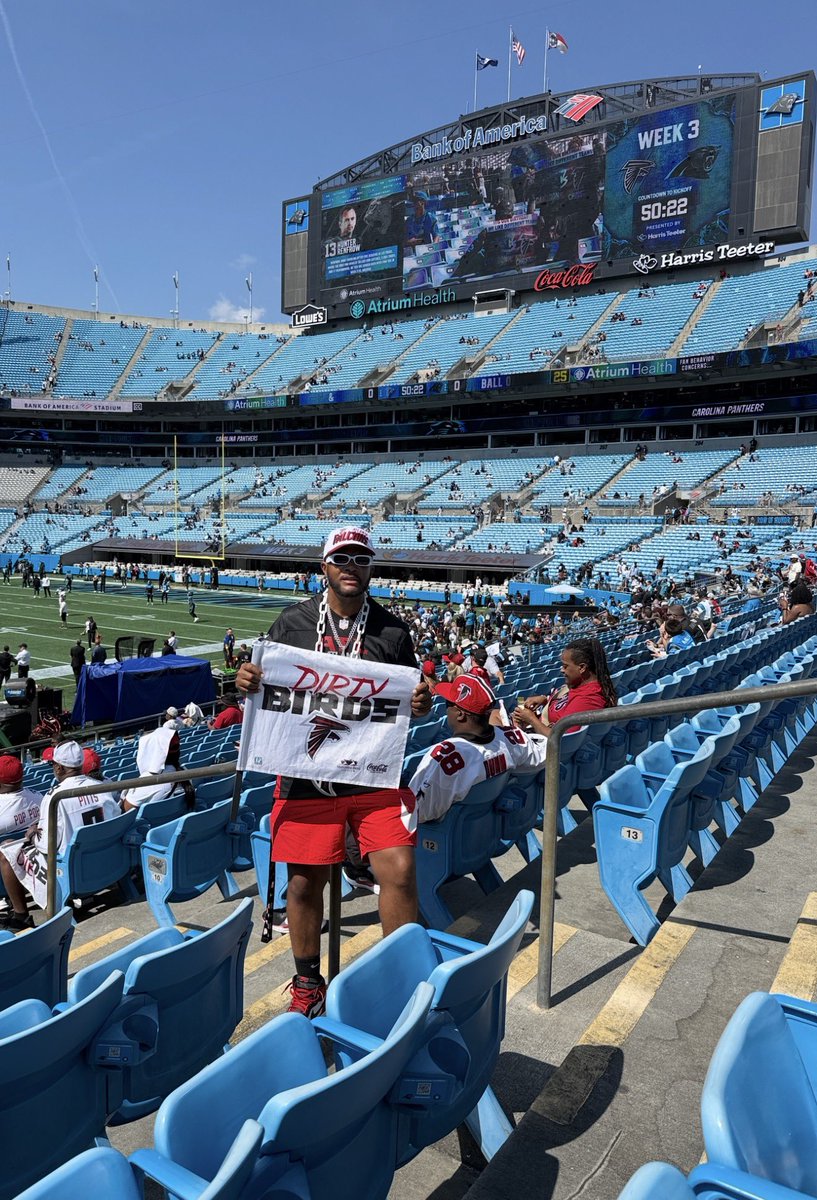 MARIOGA12000's tweet image. 📍 Bank Of America Stadium 

#week3 
#dirtybirds
❤️🖤🏈