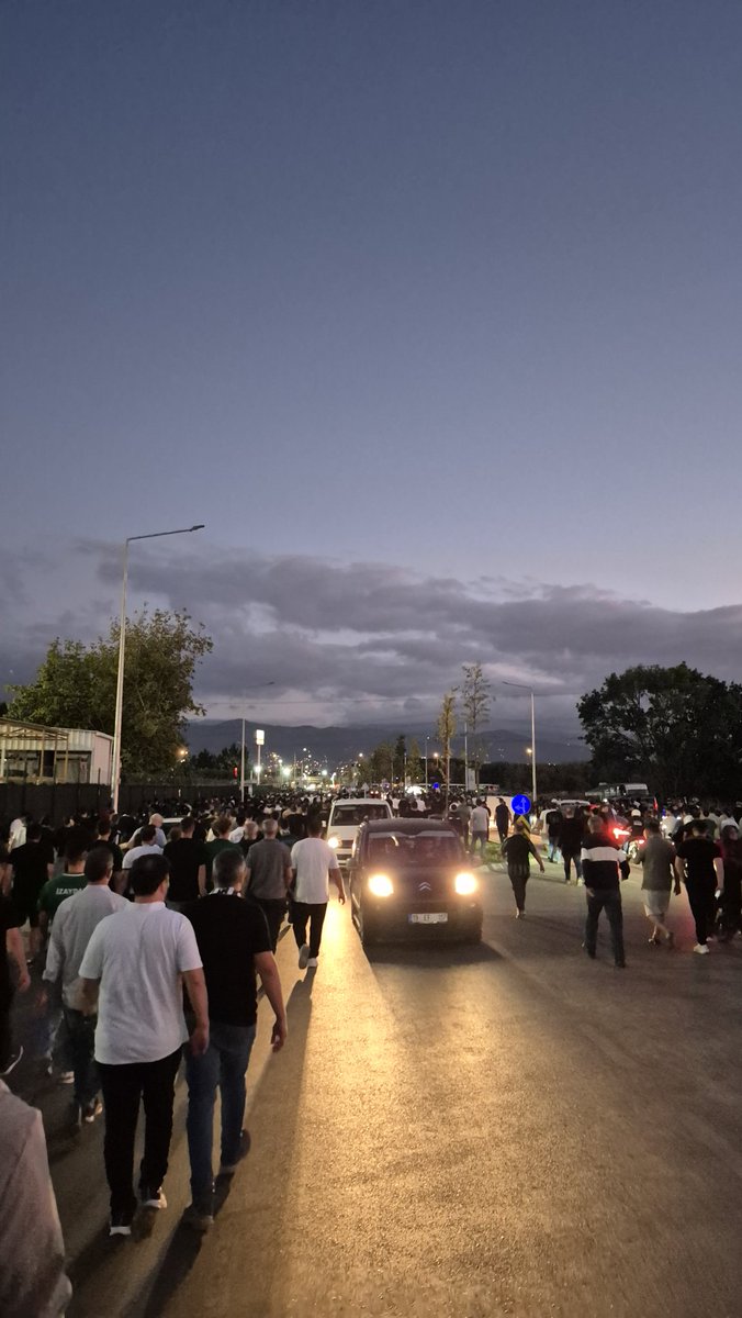 Nasıl olacak bu işler <a href="/Kocaelispor/">Kocaelispor</a> bu rezil kadro planlaması ile nasıl olcak yeter artık bıktık bu umursamazlıktan halen bir açıklama yok yeter