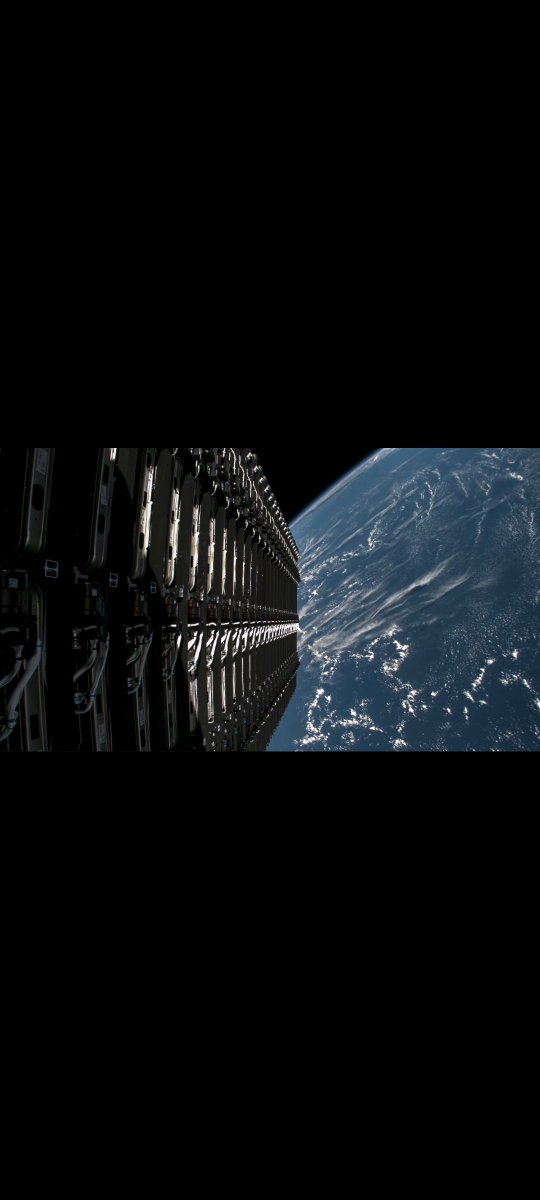 HarminderK24499's tweet image. #starlink #SpaceShip