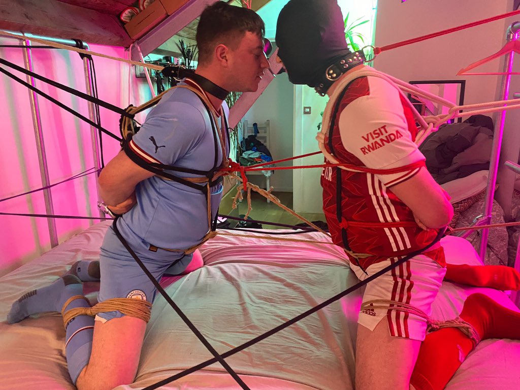 My favourite game of the season 😈

🪢: <a href="/FritzDotDog/">Fritz Kola 🔜 Bed</a>