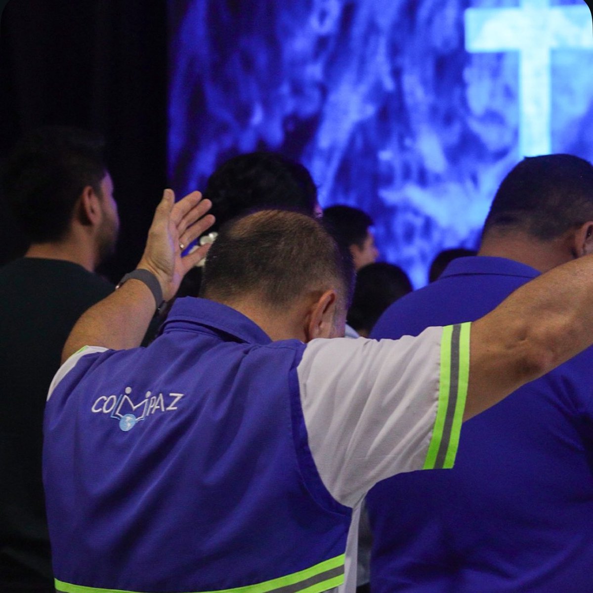 Toma nuestra corazón Dios ❤️ 🎶 #MiDomingoNoEsNegociable