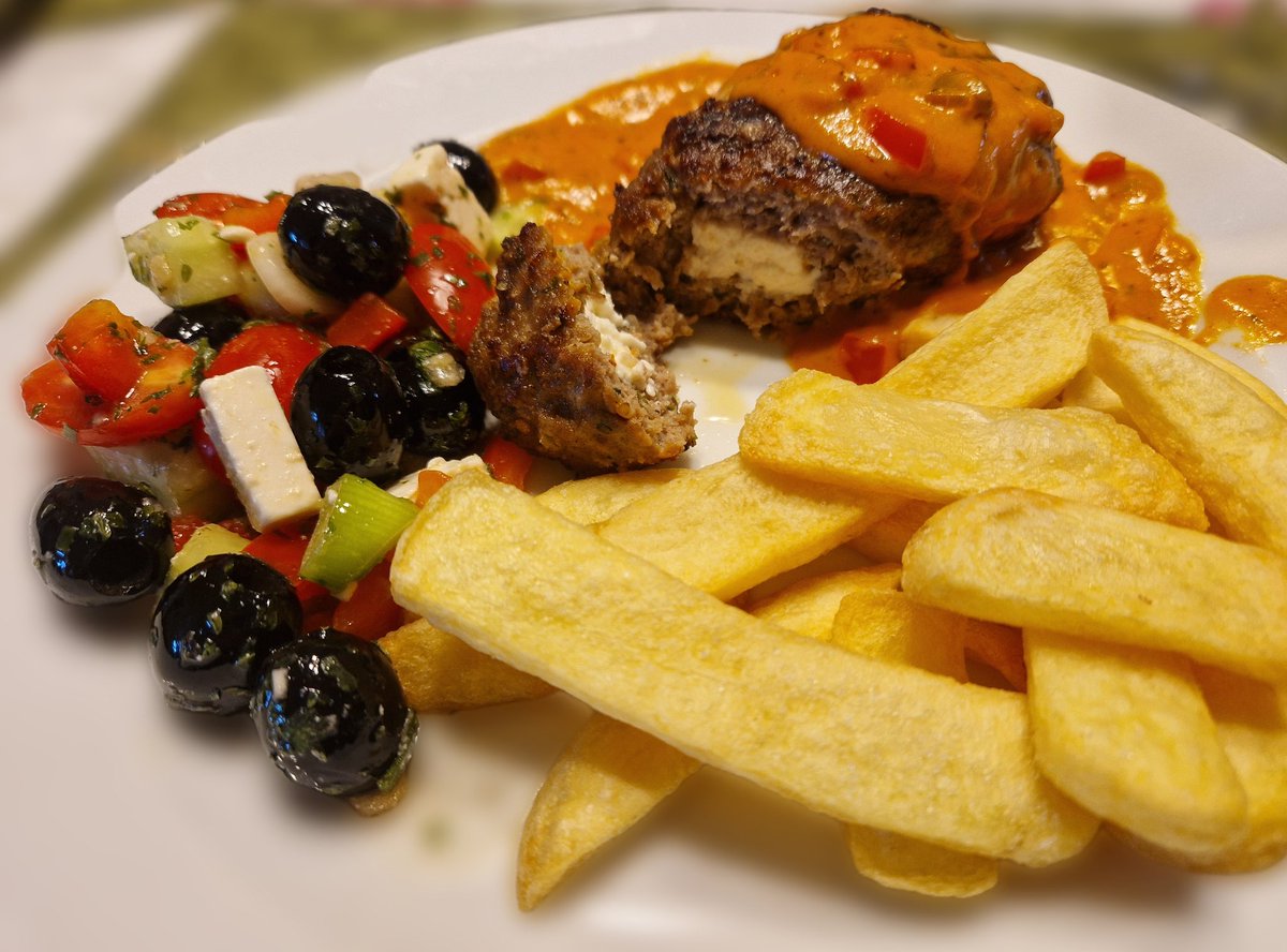 Today for dinner I made Greek bifteki with Metaxa sauce, Greek farmer's salad and fries.