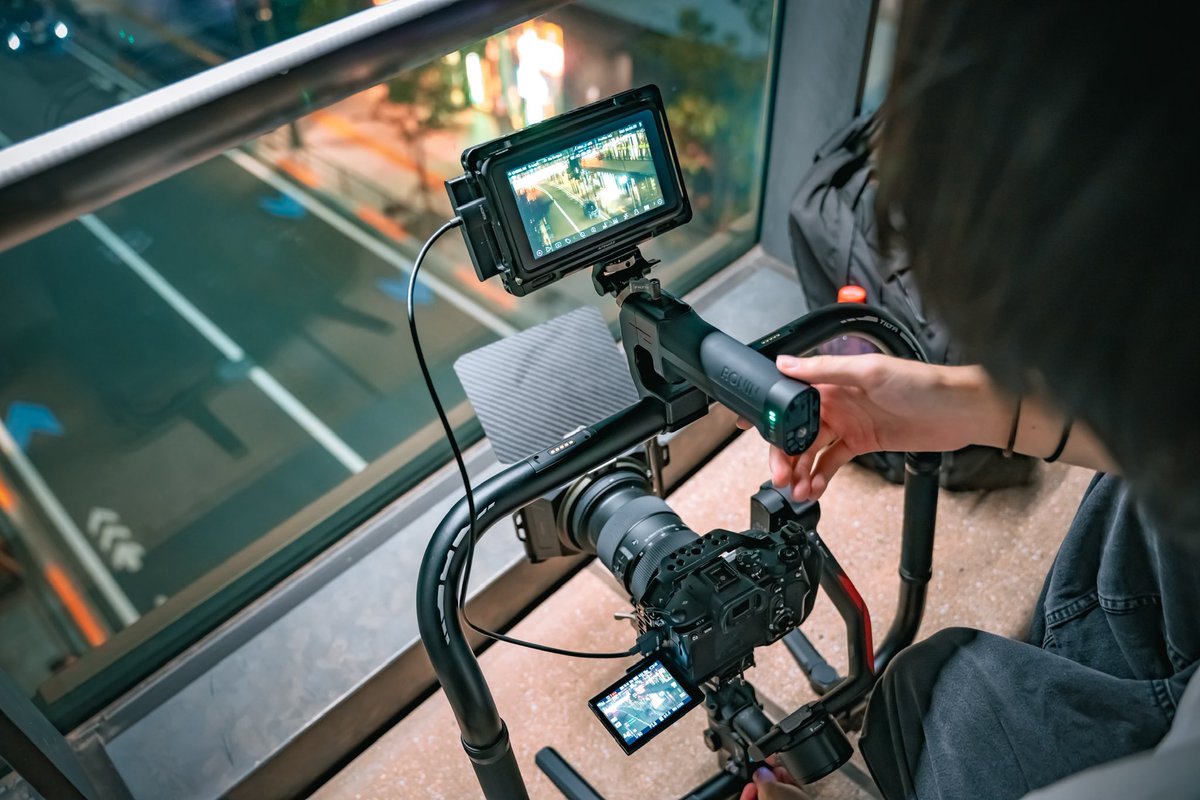 YutaDrone's tweet photo. 高校2年生の時に立ち上げた映像制作会社「株式会社AirFilmsJAPAN」が本日で2周年を迎えました！
これからもっと最高の映像を制作していきます。よろしくお願いいたします！🔥 https://t.co/62ZyghI2Cj