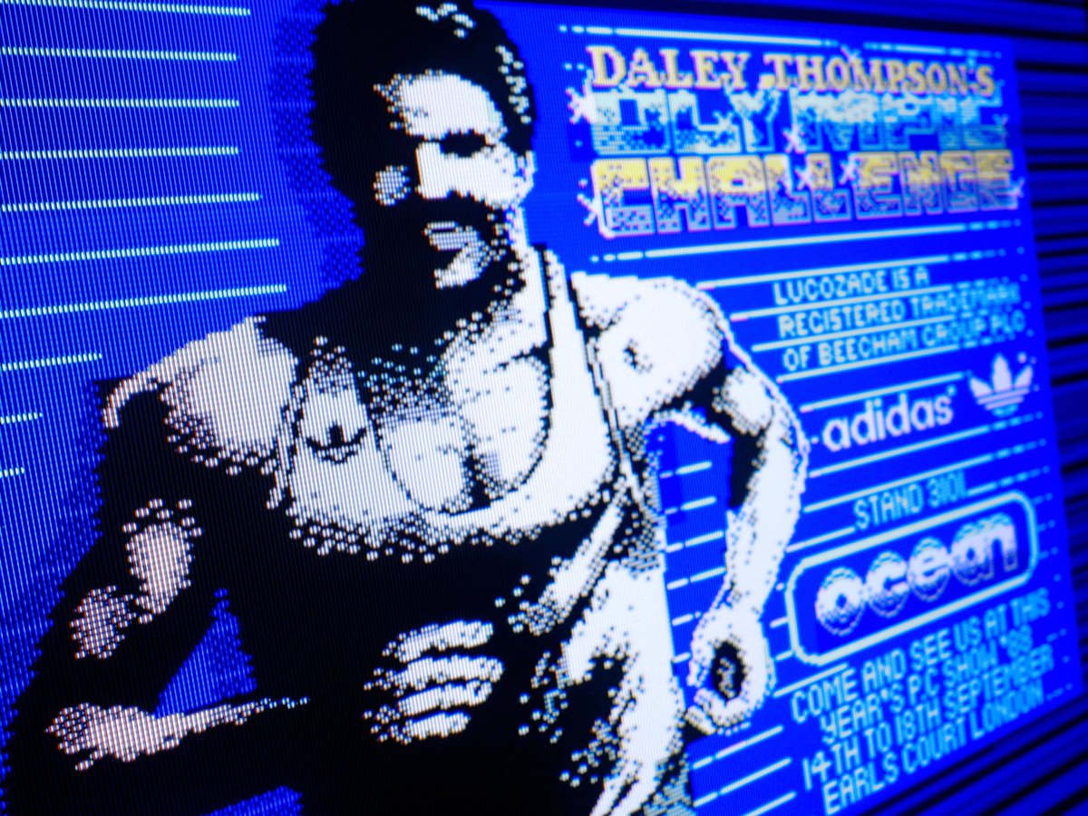 Is it a bird? A plane? No, just a retro sports gaming icon.
SCR$: Daley Thompson's Olympic Challenge #ZXSpectrum
RGB / Sony Trinitron 21" CRT TV
#pixelart #ZXReposts #retrogames