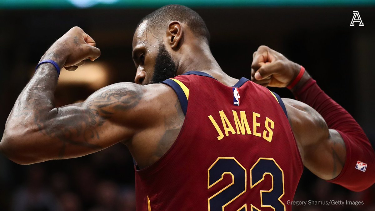 TheAthletic's tweet image. The only players across the WNBA and NBA to collect four league MVP awards before age 30:

◻️ Bill Russell
◻️ Kareem Abdul-Jabbar
◻️ LeBron James
◻️ A’ja Wilson

H/T @WNBA | @_ajawilson22