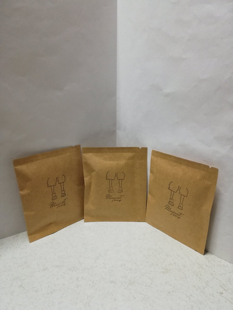 osamukana's tweet image. はこ氏､すがもん氏のコーヒー､ステッカー買いました
ありがとうございました
#はこ
#すがもん