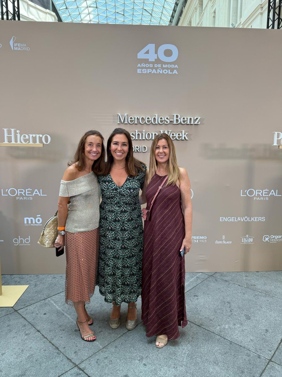 AEMEES_'s tweet image. 👗✨ La Mercedes-Benz Fashion Week Madrid celebra 40 años del 17 al 21 de septiembre, con +30% de participación y un 40% más de nuevos talentos en EGO. La moda se expande por la ciudad con las colecciones primavera/verano 2026.
#MBFWMadrid #ModaEspaña