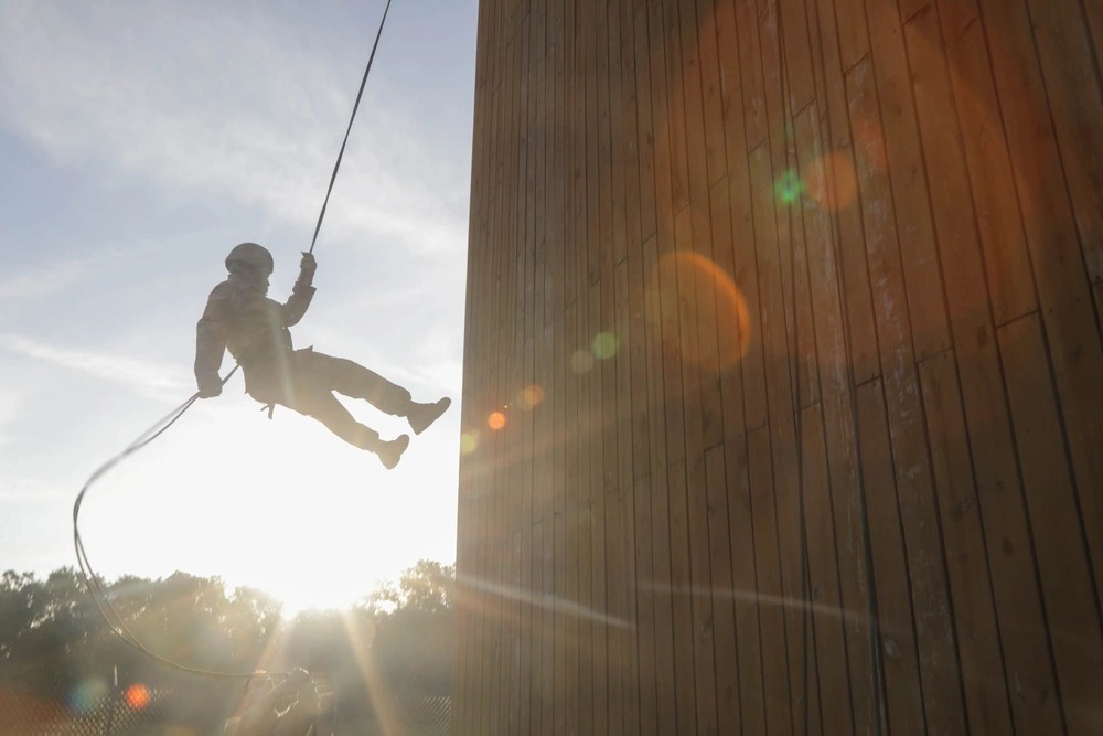 U.S. Army (@usarmy) on Twitter photo Fortune favors the bold.
An Iowa National Guard Soldier rappels down a tower during the 2026 Iowa National Guard Best Warrior Competition at Camp Dodge Joint Maneuver Training Center, in Johnston, Iowa.
๐ธ Sgt. Ruth Harrington, <a href="/USNationalGuard/">National Guard</a> Fortune favors the bold.
An Iowa National Guard Soldier rappels down a tower during the 2026 Iowa National Guard Best Warrior Competition at Camp Dodge Joint Maneuver Training Center, in Johnston, Iowa.
๐ธ Sgt. Ruth Harrington, <a href="/USNationalGuard/">National Guard</a>