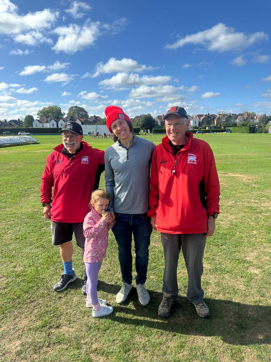 Bethan Browne having her first Little Wizards coaching session with long serving clubman and King of the Cones Julian Davies, who was also her dad Will’s first coach <a href="/LondonWelshRFC/">London Welsh RFC</a> with Club Chairman and fellow coach Marcus Wuest