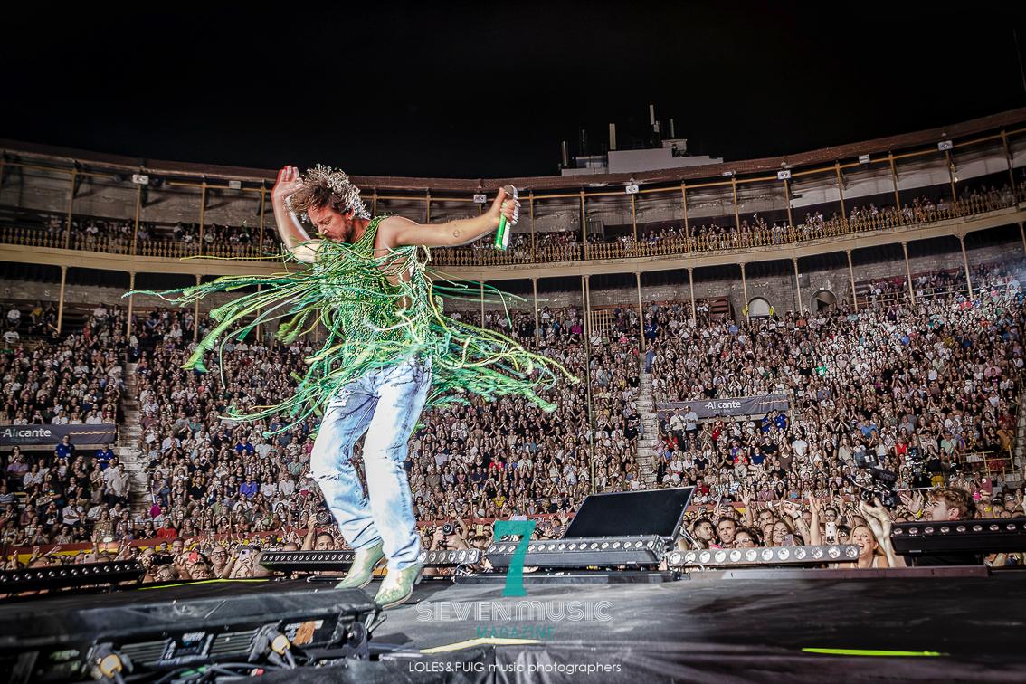 La gira de <a href="/manuelcarrasco_/">Manuel Carrasco</a> #SalvajeTour2025 paso por #Alicante #laplazaalicante llenando su aforo rodeado de fans y admiradores del artista andaluz.
CRONICA Y FOTOS AQUÍ:
bit.ly/25919ManuelCar…