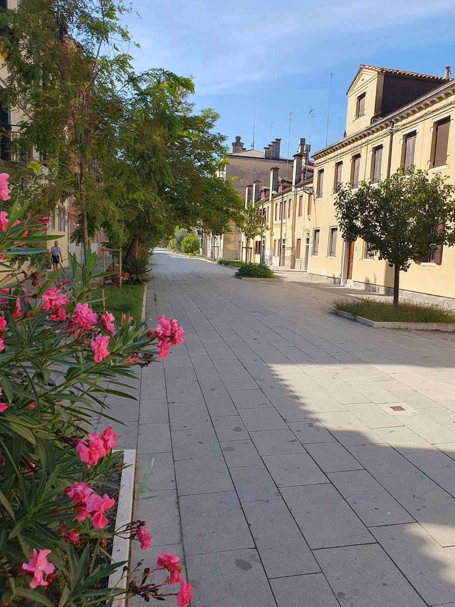 Rio Tera' de' Pensieri. Venezia Santa Croce