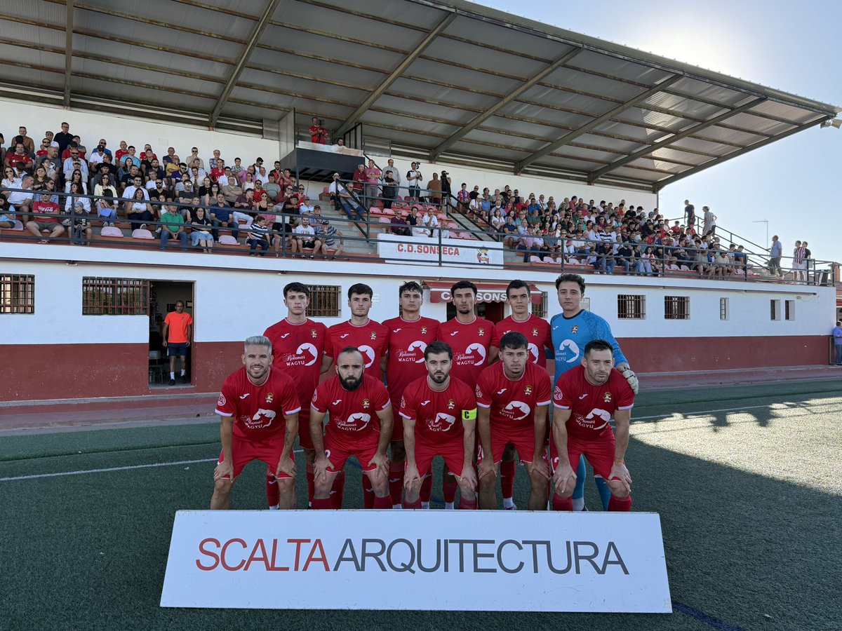 ⏰ / 27’ /

Sigue la igualdad en el derbi

🟥 #CDSonseca 0-0  #CDVillacañas 🟦 

#CDS ❤️ #PasiónRojilla