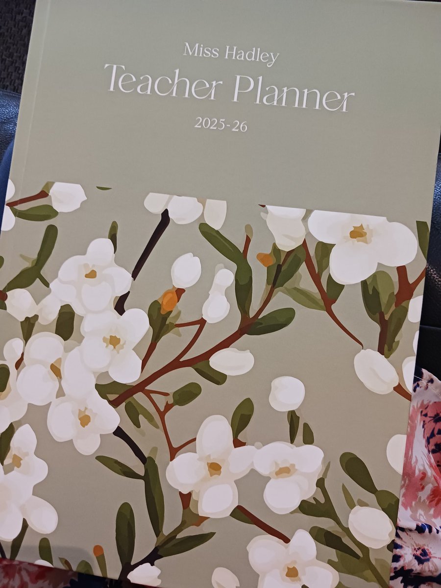 Miss Hadley (@missahadley) on Twitter photo Filling out my <a href="/tidythinkuk/">Tidy Think Educator Planners</a> planner for the week ahead! I colour code mine with CPD (red), staff meetings (green), personal appts (purple), PPA (pink) etc...
Use my code MISSH2 for £2 off a second notebook/planner 🥰💫 Filling out my <a href="/tidythinkuk/">Tidy Think Educator Planners</a> planner for the week ahead! I colour code mine with CPD (red), staff meetings (green), personal appts (purple), PPA (pink) etc...
Use my code MISSH2 for £2 off a second notebook/planner 🥰💫