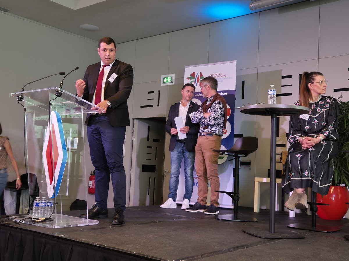 Ouverture de la réunion par la partie statutaire afin de retracer l'activité de la Fd auprès de ses adhérents. 
➡️ Réélection du Pdt et de la trésorière,  merci pour votre engagement pour le réseau ♦️
➡️ Intervention de <a href="/douane_france/">Direction générale des douanes et droits indirects</a> pour rappeler la gestion administrative du