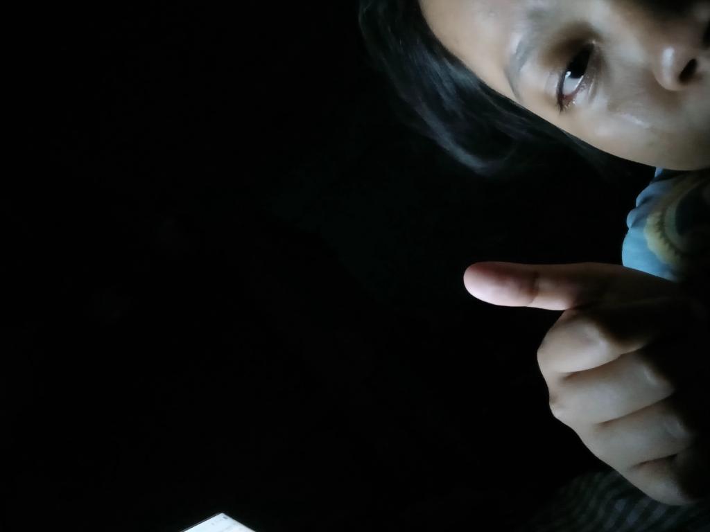 mantap, nangis sambil ngerjain UTS wkwkwk