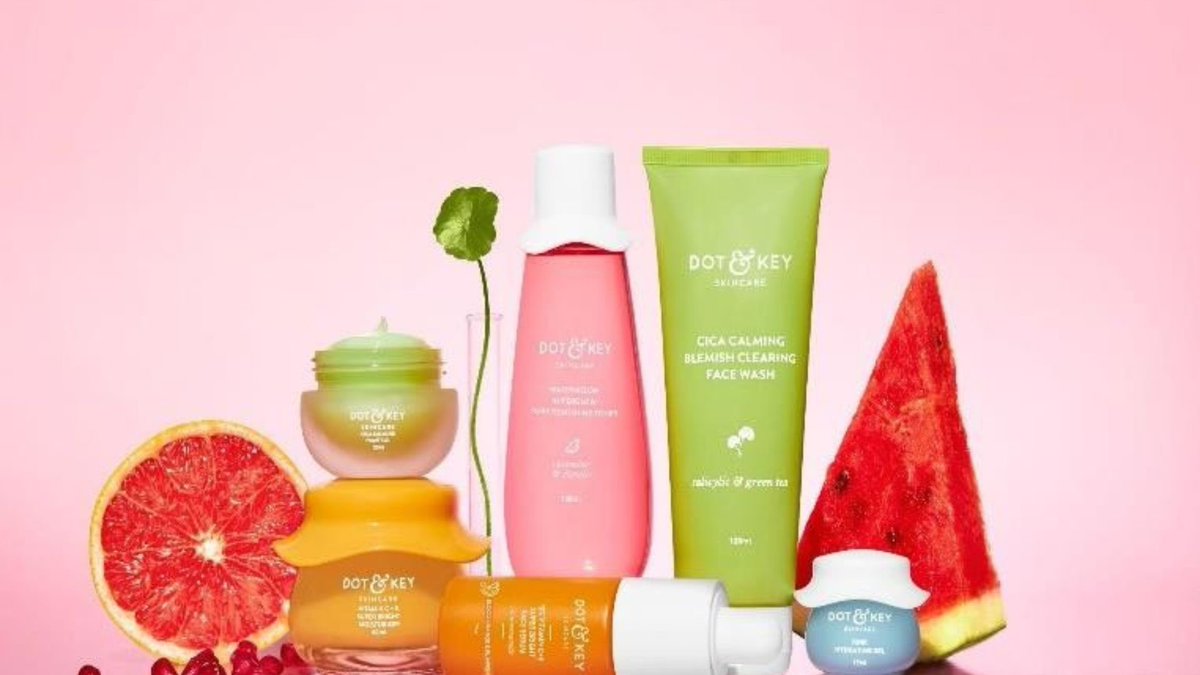 City-based startup successes!

Kolkata-based skincare brand Dot &amp; Key earned a revenue of ₹529 Cr in FY25, up 115% YoY! Their “fruit-powered” products, fueled by in-house R&amp;D, has resonated strongly with millennial and Gen Z consumers.
