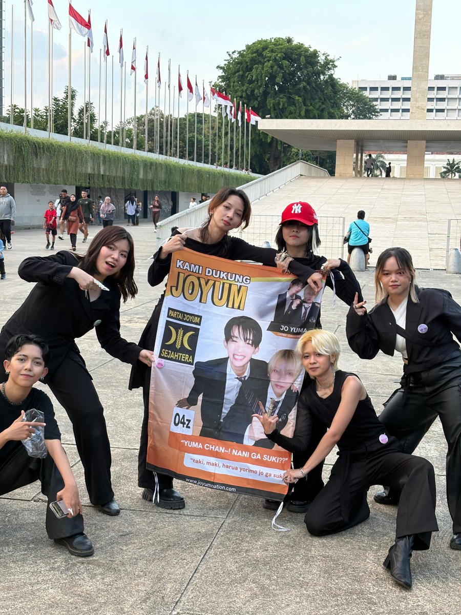 wcnderluxt's tweet image. お疲れ様でしたLUNÉたち！

really glad to have you guys to celebrate @andTEAMofficial's 3rd anniversary together! hope we can see you guys again some other time

The Dancing Wolves; 終わった