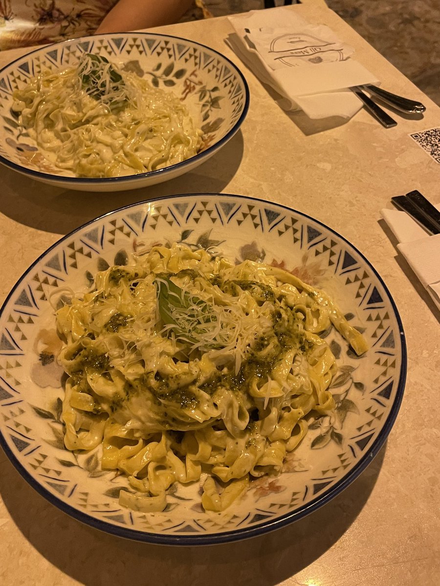 eylül’de muğla’yı çok severdim ama cunda da bi başkaymış. 
cunda, eylül 2025.