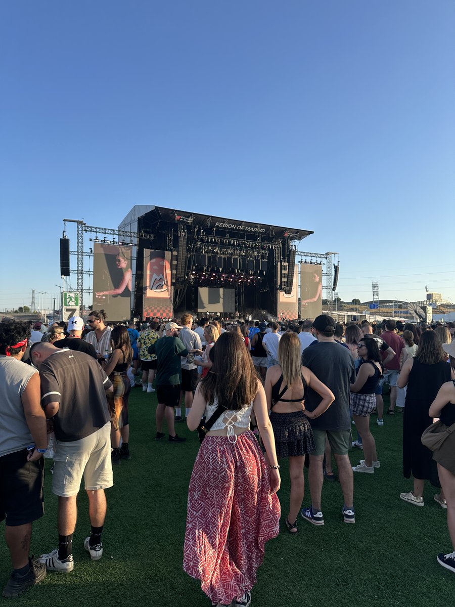 Gig Pics tweet media