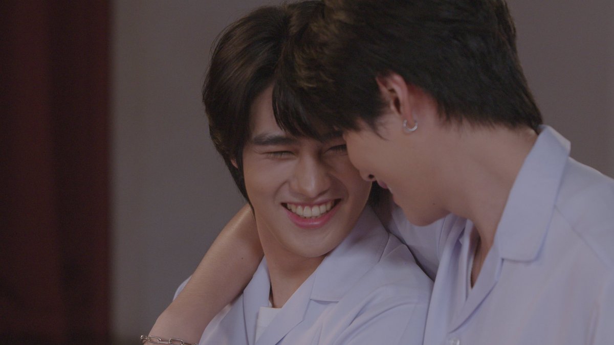 มันยังไงเนี่ยย เขินน

DM LAST CHAPTER
#DoctorsMineFinalEP