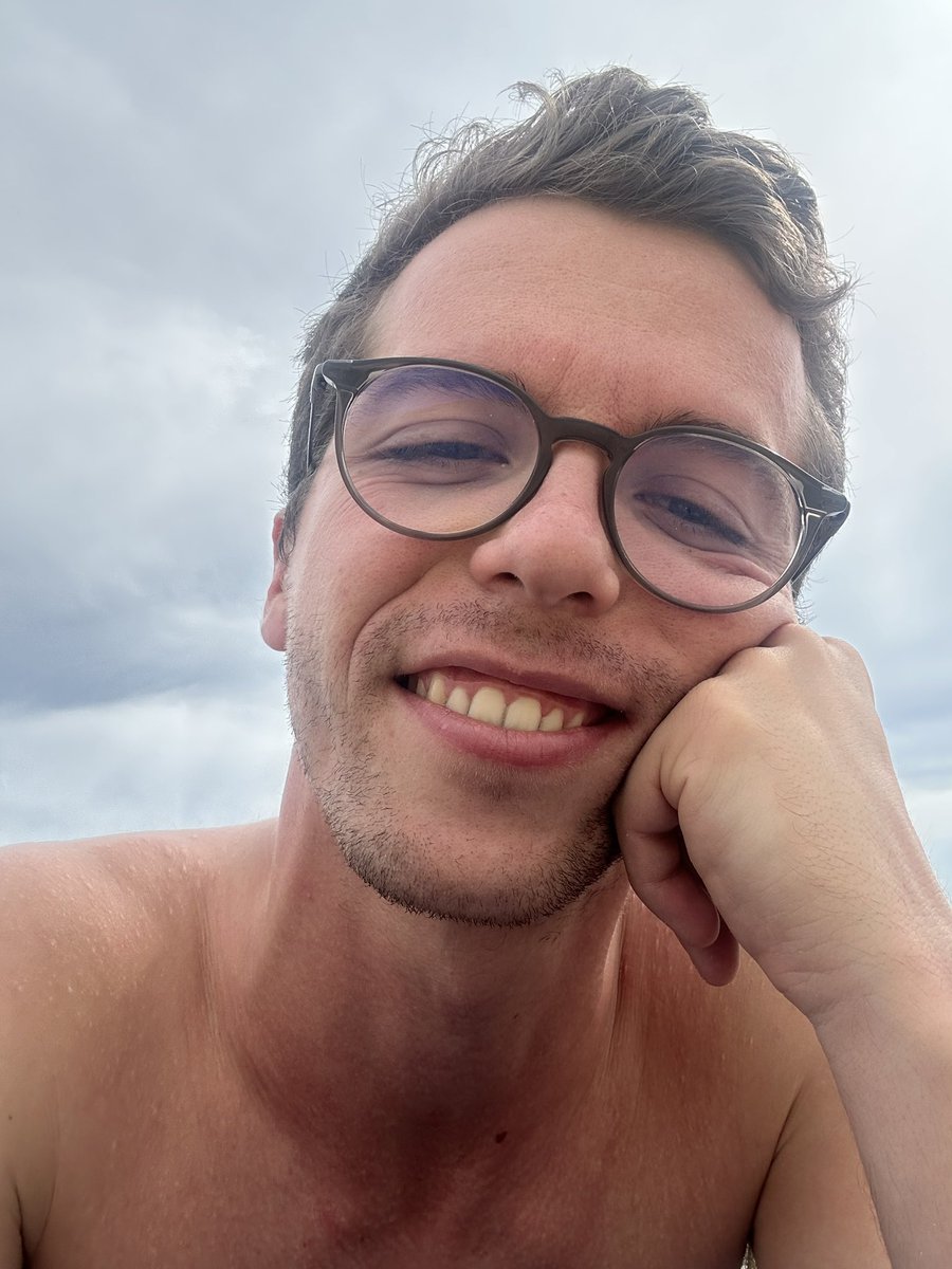 Sans oublier que l’automne c’est demain  #LGBTQIAWelcomeAutumn