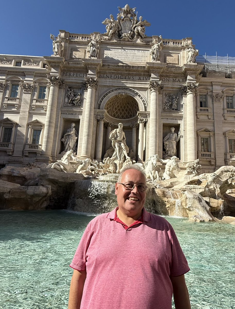 IvanBesora's tweet photo. DE ROMA A CIUTAT DEL VATICÀ!
🇮🇹🇻🇦

#adifolk https://t.co/oKsysiMXw8