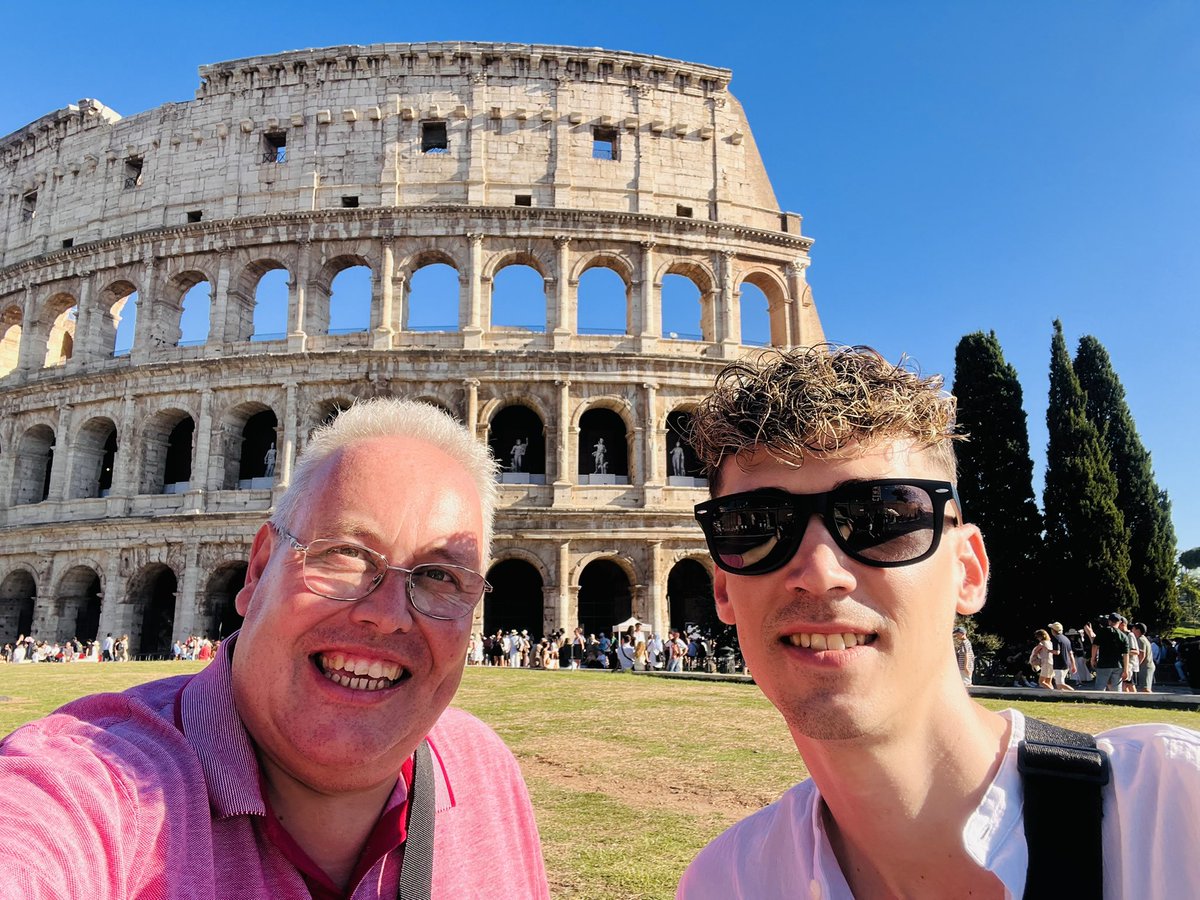 IvanBesora's tweet photo. DE ROMA A CIUTAT DEL VATICÀ!
🇮🇹🇻🇦

#adifolk https://t.co/oKsysiMXw8