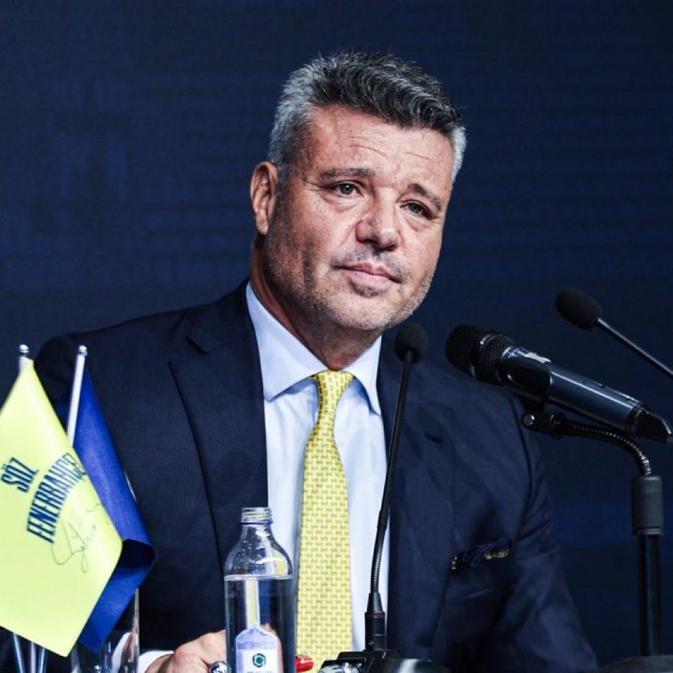 Fenerbahçe Başkanlık Seçimleri:

Açılan Sandık: 47/50
Ali Yıldırım Koç: 11338
Steven Sadettin Saran: 11579

#AliKoc 
#SadettinSaran