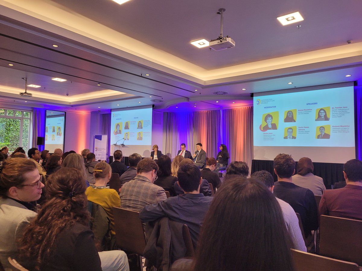 PcmsNews's tweet image. What drives democracy? How is #disinformation relying on tech, sense of inequality and distrust? At @IDDBrussels, #PCMS joined global voices calling for democratic resilience, inclusion and integrity in the digital age.
🌐 idd-brussels.eu
#Democracy #HumanRights #IDD2025