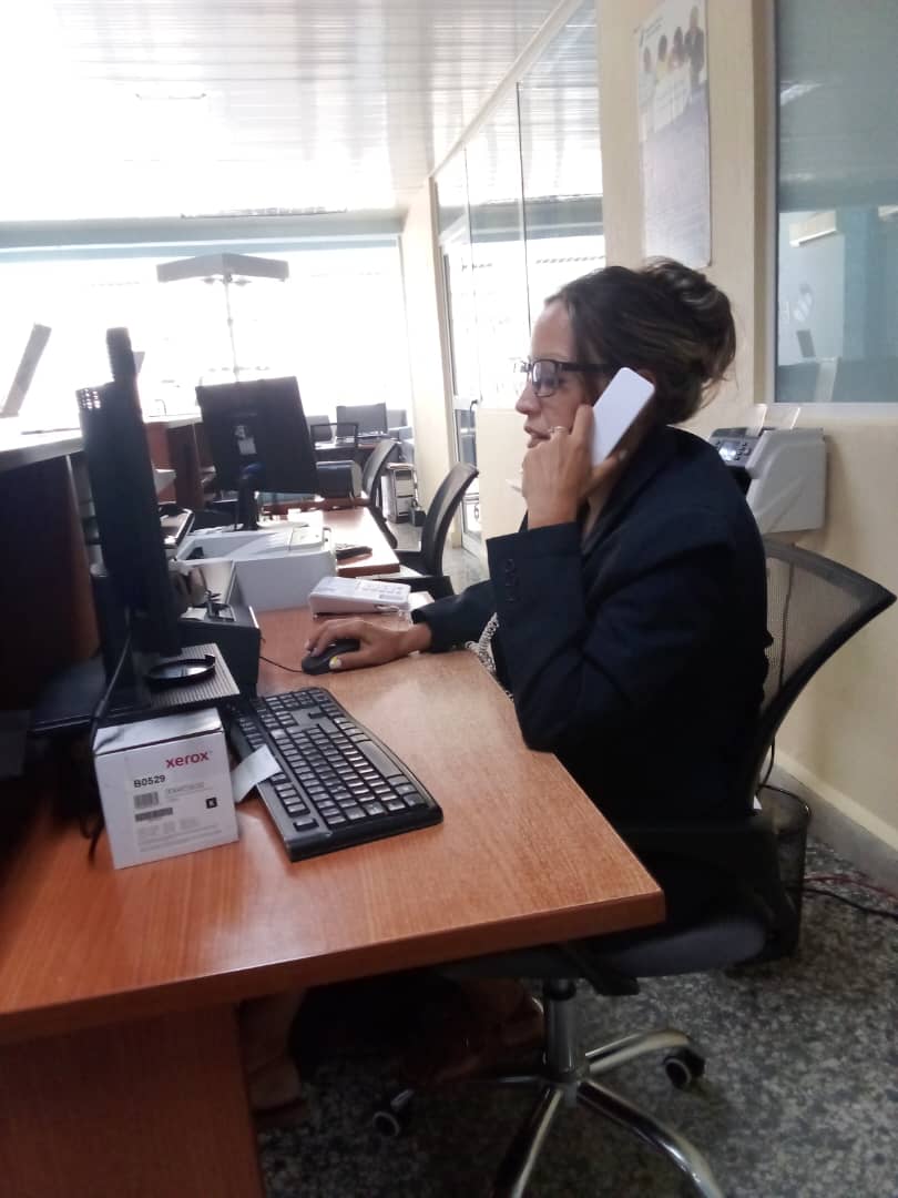 BayamoComercial's tweet photo. 📌 Informamos a nuestros clientes que el Telepunto #Bayamo se encuentra abierto y brindando servicios hasta las 4PM. 
Esta es una excelente oportunidad para realizar el pago de su factura telefónica de manera rápida y segura.  
#ComprometidosContigo 
@ETECSAGranma https://t.co/m13YkTwokp