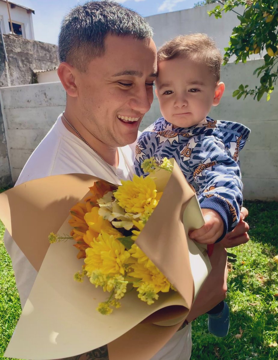 Con ustedes florezco de amor, son mi primavera ♥️✨🌈🌼