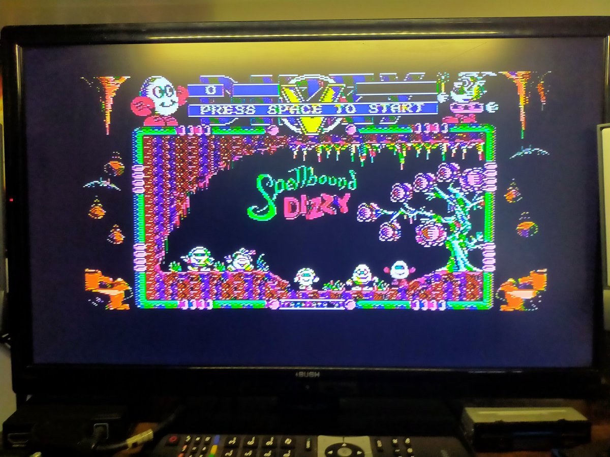 Dizzy Collection on #commodore64 converted to Easyflash with high resolution glossy box the Dizzy themed case. #8bit #RETROGAMING #shareyourgames