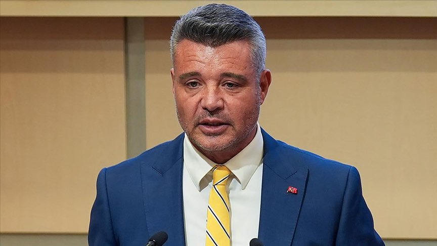 Baba geldi baba,inşallah 1 aya istifa demeyiz..