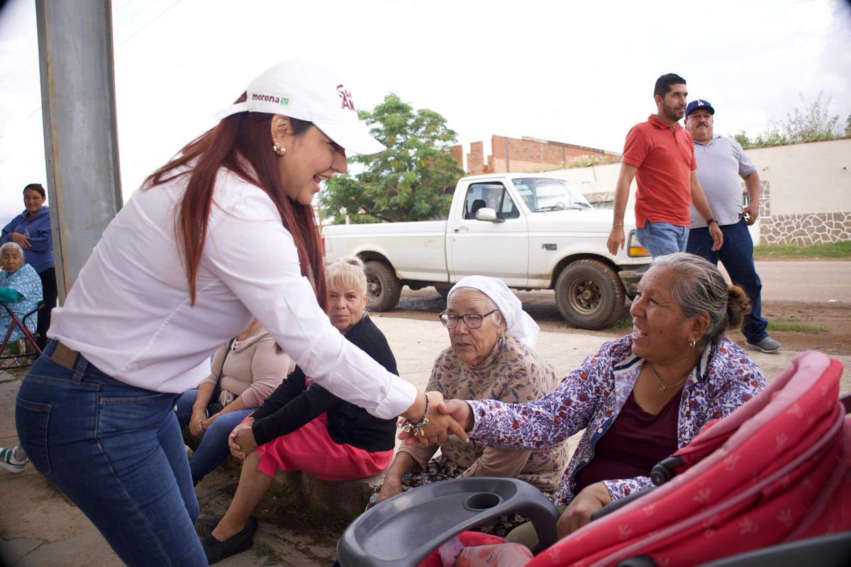 En su primer año legislativo, la diputada Sandra Amaya recorrió comunidades del Distrito 8.

En Francisco Javier Mina, Pánuco de Coronado, escuchó a vecinos y se comprometió a gestionar soluciones ante la falta de agua potable, una de las principales demandas de la población.