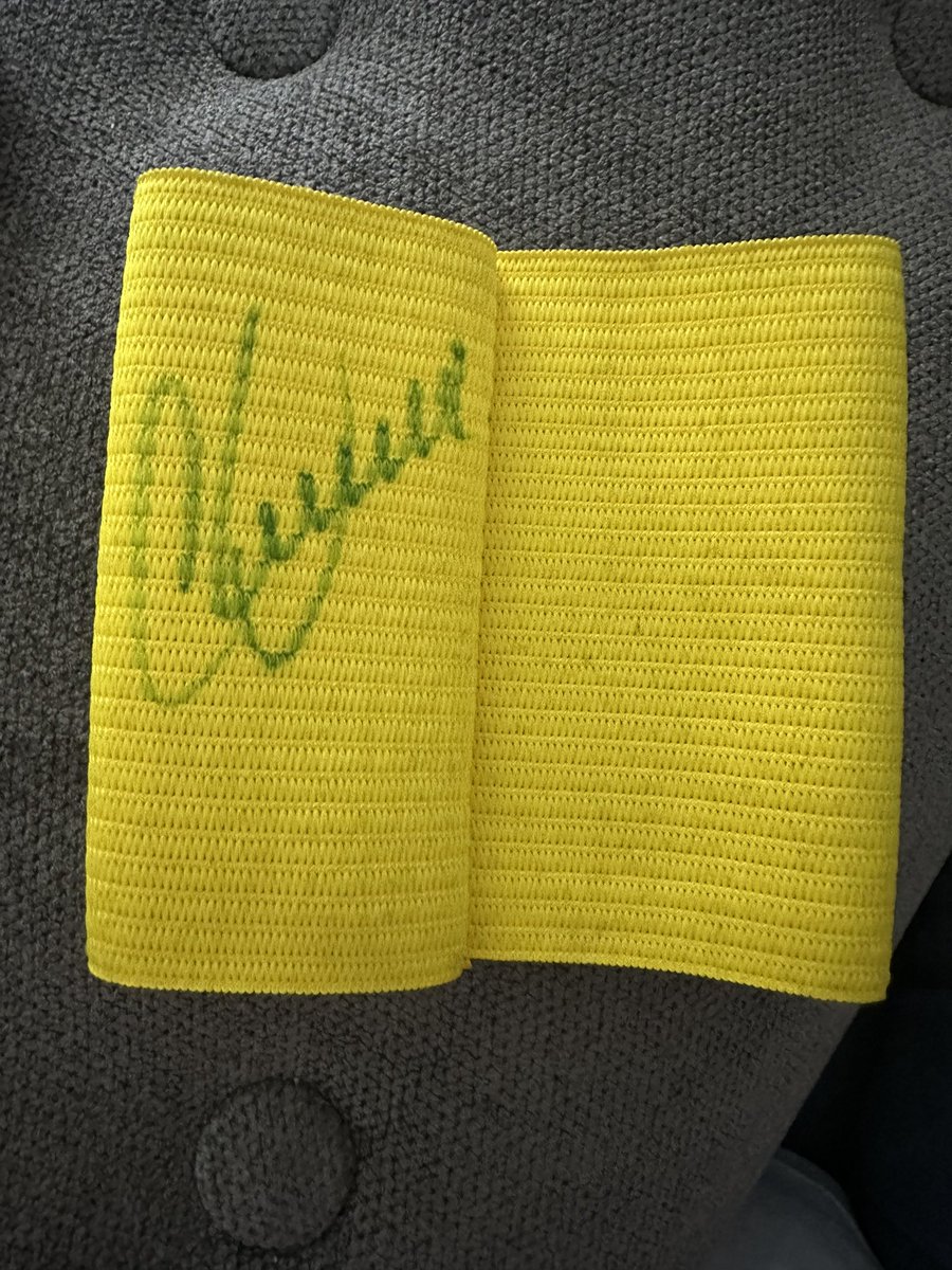 KelMont80's tweet photo. @KenRoss67 He said to tell you he got Calmac to sign his captains armband after the game 👍🏻 https://t.co/P0Be6922iy