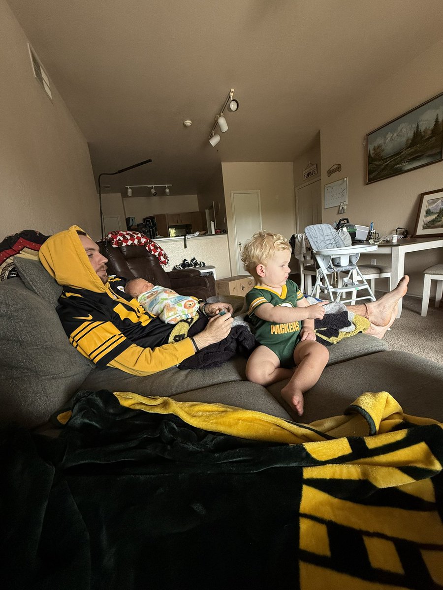 GO PACK GO! 💚💛

Hubby is in the wrong outfit……..

<a href="/admisner16/">Adler Leadlove-Misner</a>