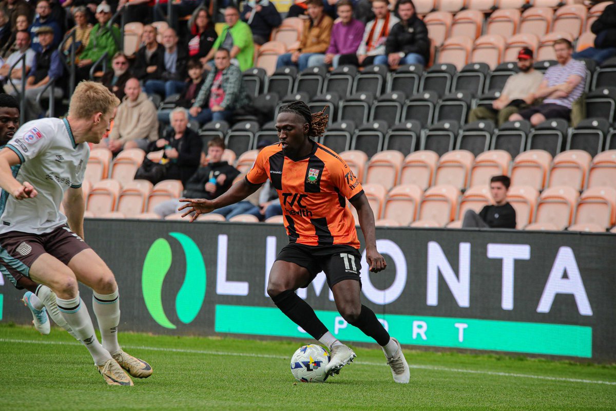 idriskanu_9's tweet photo. Back to back wins and the first at hive this season 🐝  so much more to come from boys 👊🏿 https://t.co/vpCGnEaV2P