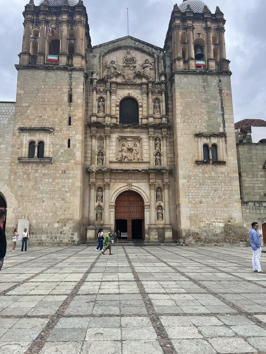 Diría mi amiga <a href="/JudithArriagaH/">Judith Arriaga H.</a> ya vine a pedir por ustedes pecadores