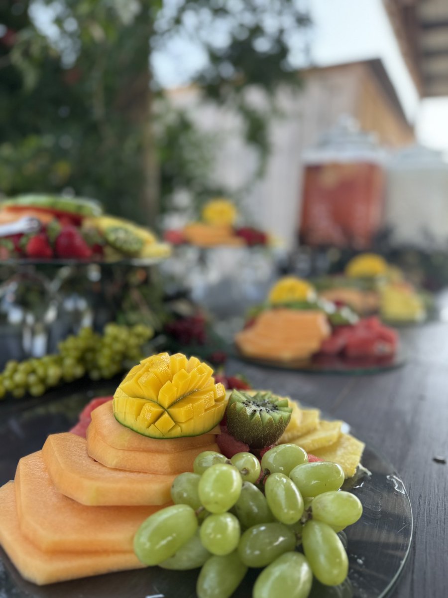 YuMMyzSt's tweet photo. ✨The Classic Look✨
Our signature package with chicken flautas, rice &amp; beans, fruit water + a 3-tier fruit platter.
Host upgraded with extra fruit &amp; waters, plus apps for mingling: queso dip, pico &amp; chips, and martini taquitos. 🍽️🍉
Call 559-517-4955 https://t.co/jbg29Lt7Vu