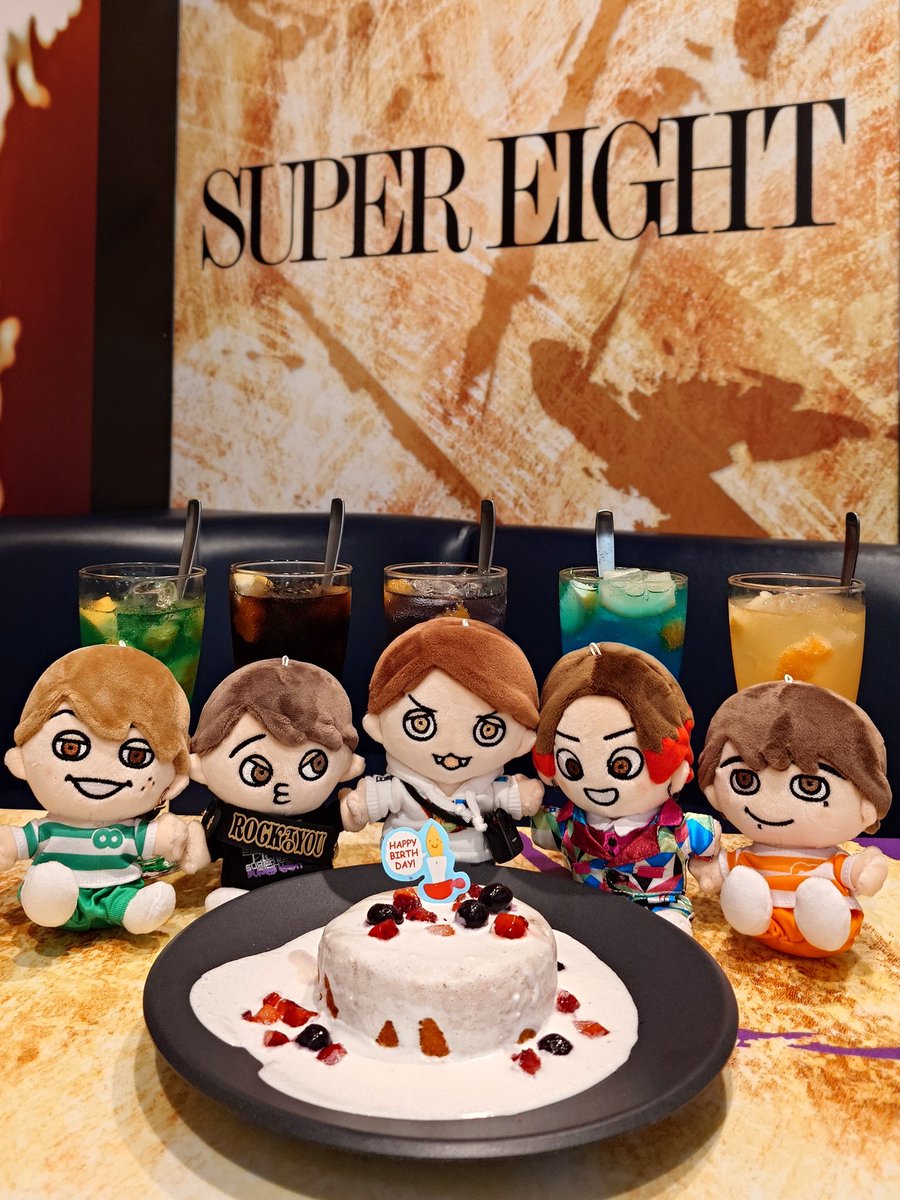 SUPER EIGHT全国デビュー21周年おめでとうございます🎉
グループを続けてくれて、アイドルとして第一線で活躍し続けてくれてありがとう✨
エイトとeighterで国立競技場いきましょう！
これからもずっと応援しています🖤💜🧡💙💚
#SUPER_EIGHT
#SUPER_EIGHT全国デビュー日 
#SUPER_EIGHTデビュー21周年